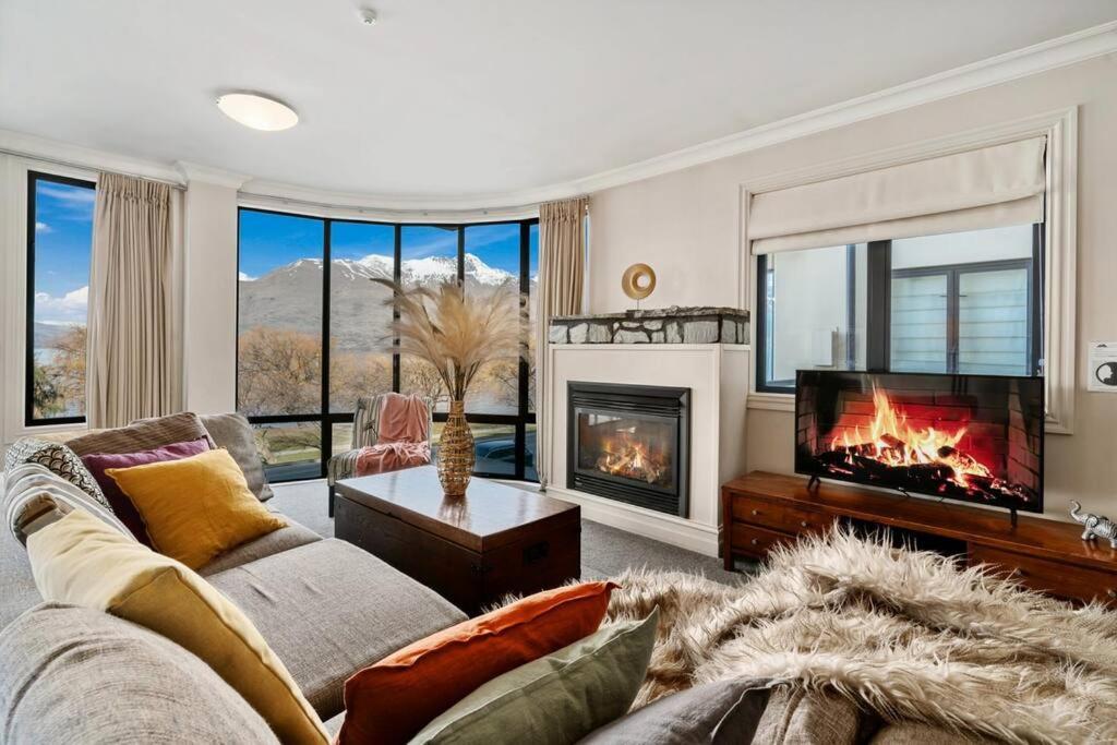 The Beacon - 2 Bedroom Luxe Apartment Квинстаун Экстерьер фото